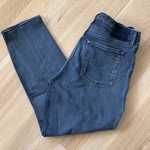 Abercrombie jeans high rise mom jean in washed black.